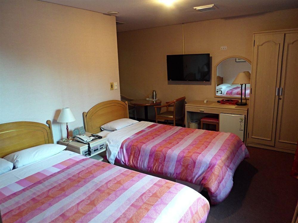 Brown Hotel Seul Zewnętrze zdjęcie