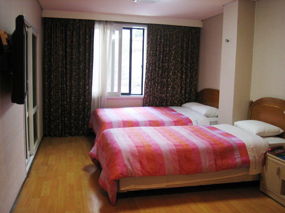 Brown Hotel Seul Zewnętrze zdjęcie