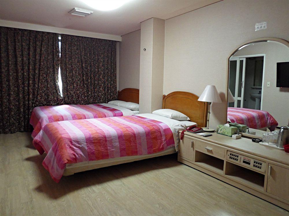 Brown Hotel Seul Zewnętrze zdjęcie
