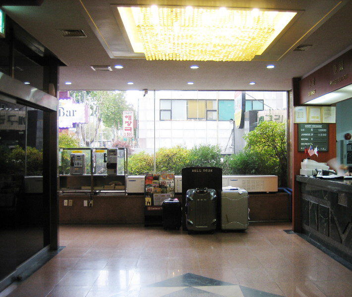 Brown Hotel Seul Zewnętrze zdjęcie